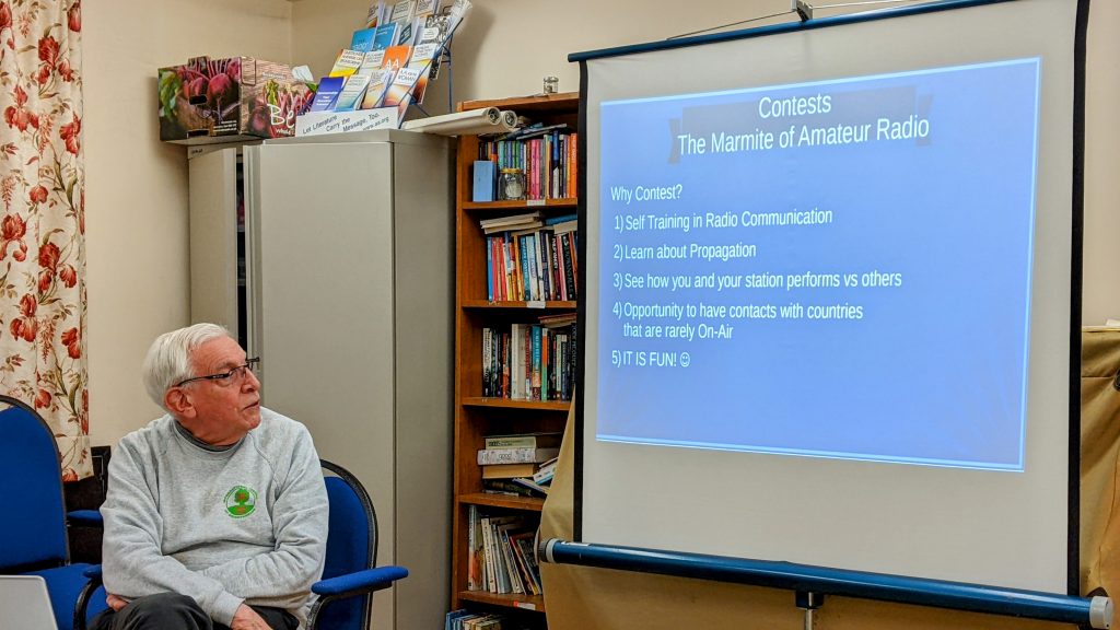 Mike G4DDL presenting on an Introduction to HF Contesting