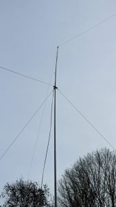 This image has an empty alt attribute; its file name is POTA-20250125-CW-Antenna-576x1024.jpg