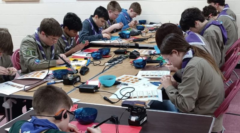 Loddon Exploeres building an LED Heart