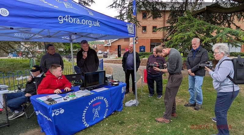 University of Reading Chancellor, Paul Lindley, making a QSO via the 40m band.